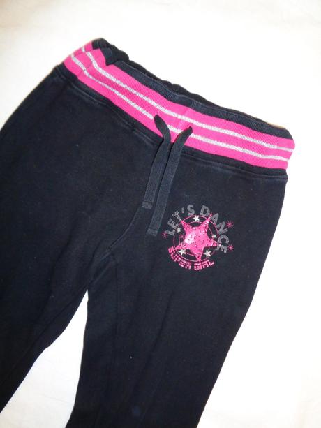 Pěkné černorůžové tepláky, kik,122