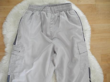 Šusťákové kalhoty, 128