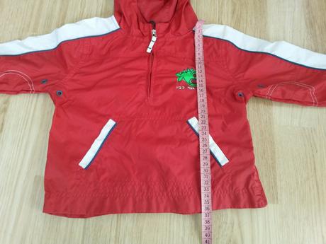 Bunda přes hlavu, 80