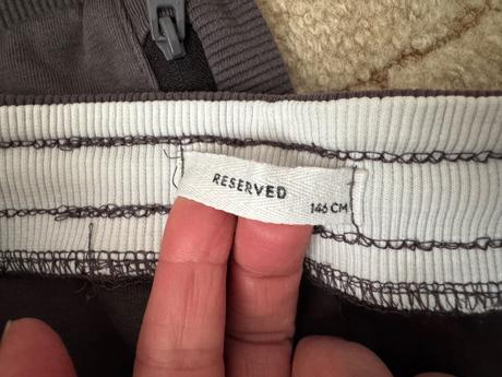 Tepláky- 2ks, reserved,146