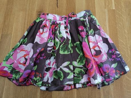 Květovaná sukně, next,98