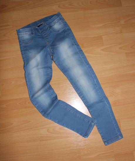 Rifle, džíny, slimky, takko,152