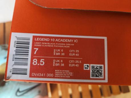 Sálové tenisky sportovní boty nike legend vel. 40, nike,40