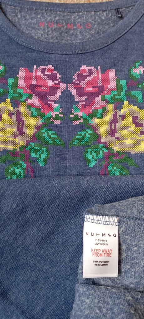 Mikina zn."nutmeg" vel."122-128", nutmeg,128