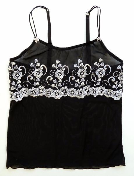 Dámská elegantní košilka s krajkou vel. 34-36 / s, s