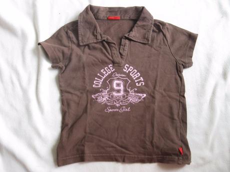 Hnědé triko s límečkem, 110