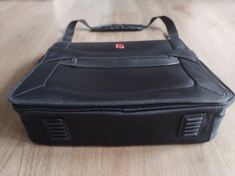 Značková brašna na notebook wenger, 