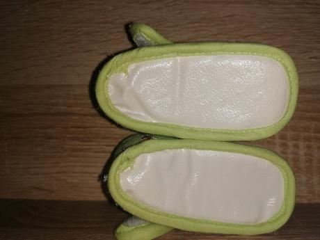 Capáčky - sandálky, <17