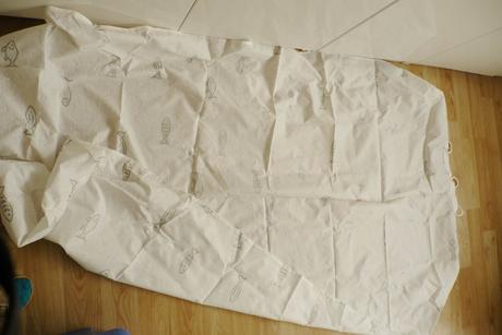 Bily zaves do vany s 8 hacky,