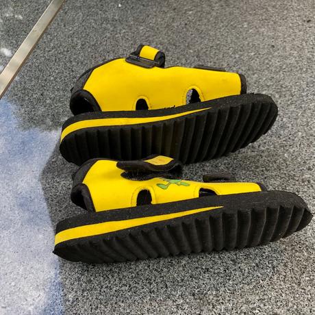 Zlute boty do vody 26, 26