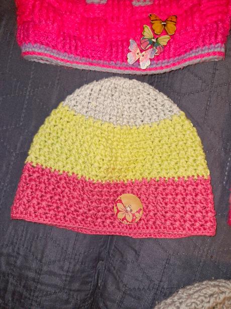 Sada háčkovaných čepiček pro 3-5 letou holčičku, 104