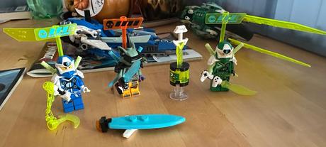 Lego ninjago 71709 rychlá jízda s jayem a lloydem,