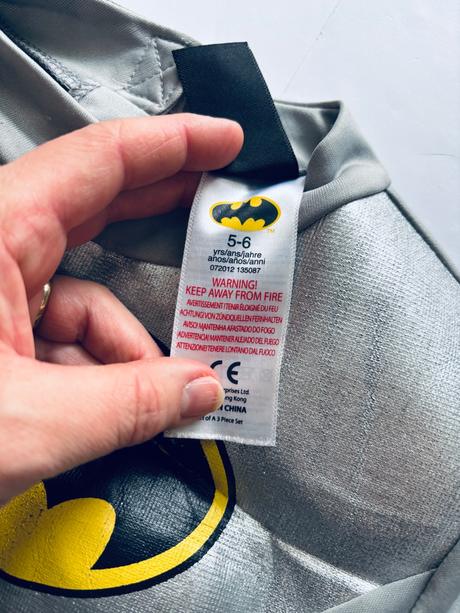 Ob/ kostým batman - v.5/6 let, 