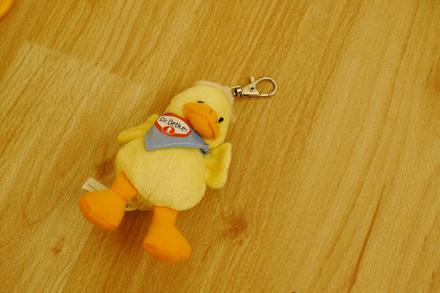 Kuratko privesek na klice/ batoh, 