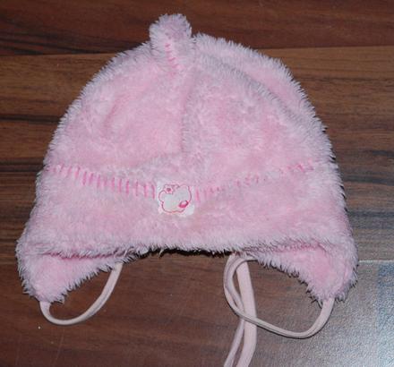 Růžová chlupatá čepice , 56