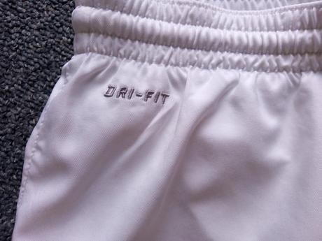 Šortky zn."nike" vel."128-140", nike