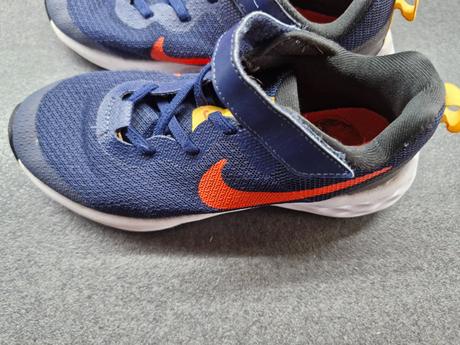 Tenisky nike revolution 6, velikost 33,5, nike,33