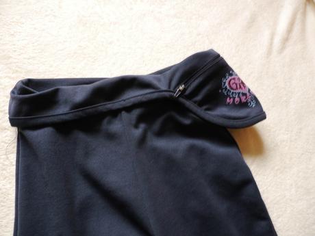 Sportovni teplaky s kapsou po strane 140, 140