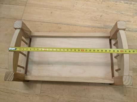 Dřevěná postýlka pro panenky, 