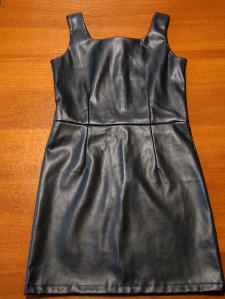 Černé koženkové šatičky vel 152-158, primark,158