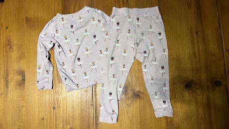 Pyžamo s vílami, marks & spencer,104