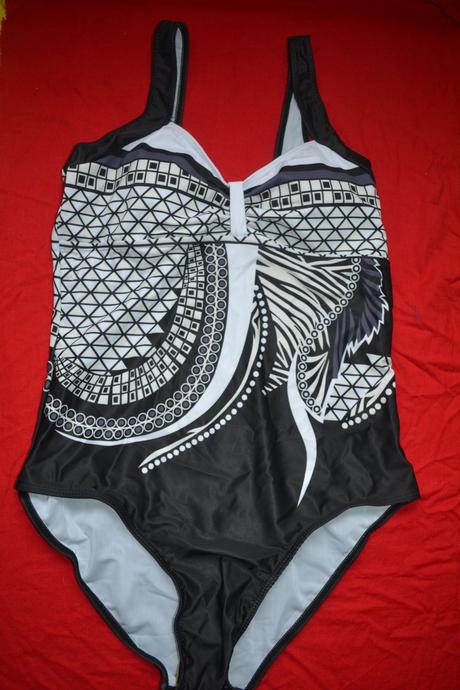 Moderní dámské nové plavky v.xl-l, l / xl