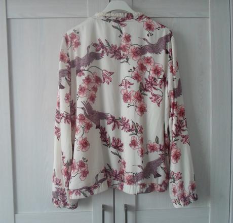 Bílá bunda bundička bomber s květinami, m