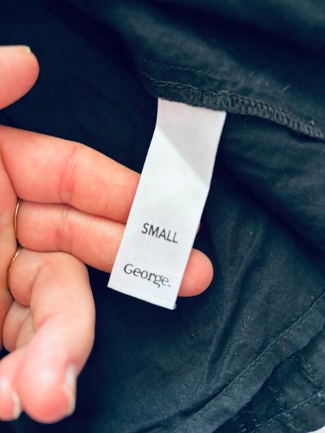 Sukně černá - v.cca 8-10 let, george,128