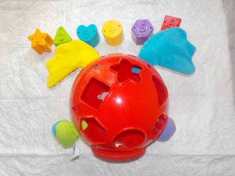 Vkládací slon s tvary playgro,