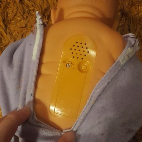 Miminko, brečící panenka zvuková,