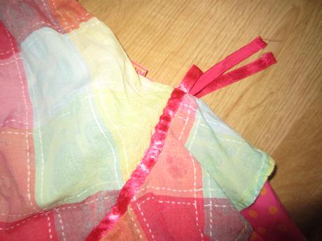 Šaty se všitými kalhotkami oilily, 104