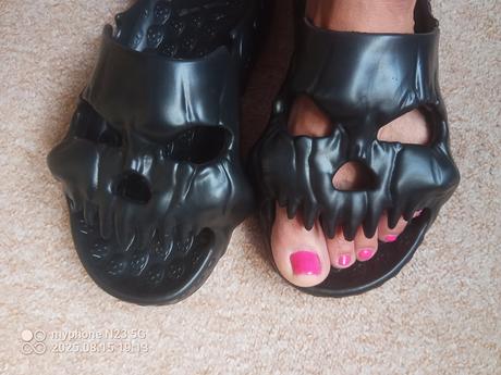 Pantofle "lebka" vel."40/41" ženy i muži, 41