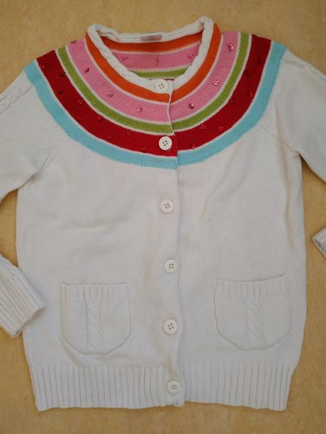 Kvalitní svetřík vel.122, 122