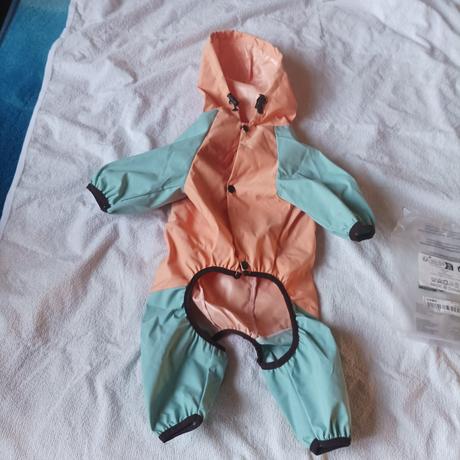 Obleček pro pejska do deště,