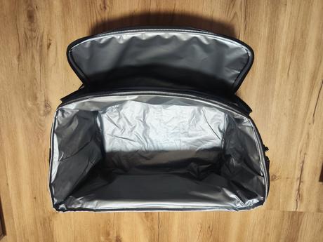 Černá termotaška trizand 30l,