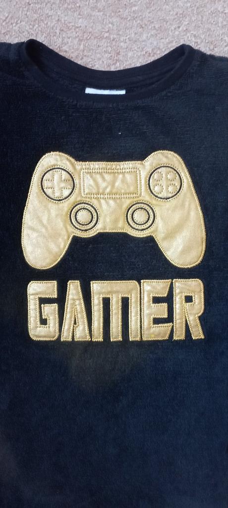 Chlup mikina zn."young idols" vel."134-140", 134