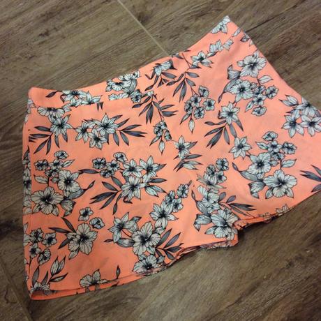 Lehké letní kraťasy, new look,152