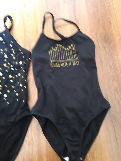 Plavky černé s nápisem, decathlon,146