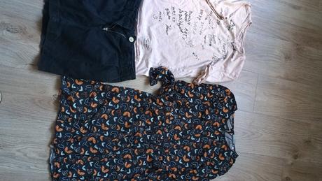 Dívčí oblečení 30 ks, 140–152