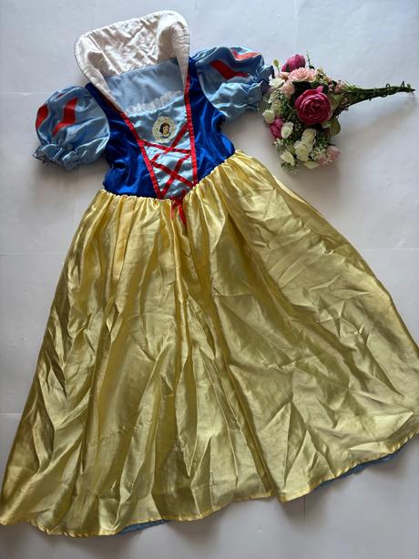 An22/ kostým oboustranný popelka/sněhurka - v.7/8, 