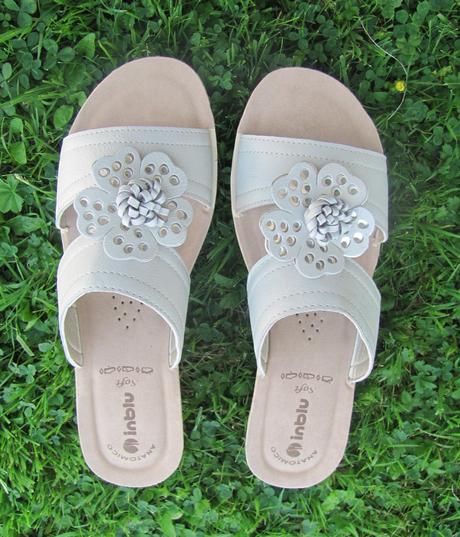 Béžové pantofle, 40