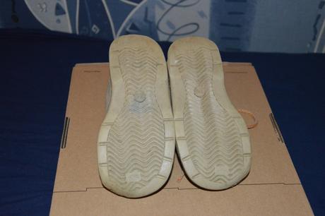 Béžové kotníčkové boty s autíčkem, zn. jd mod dep, 24