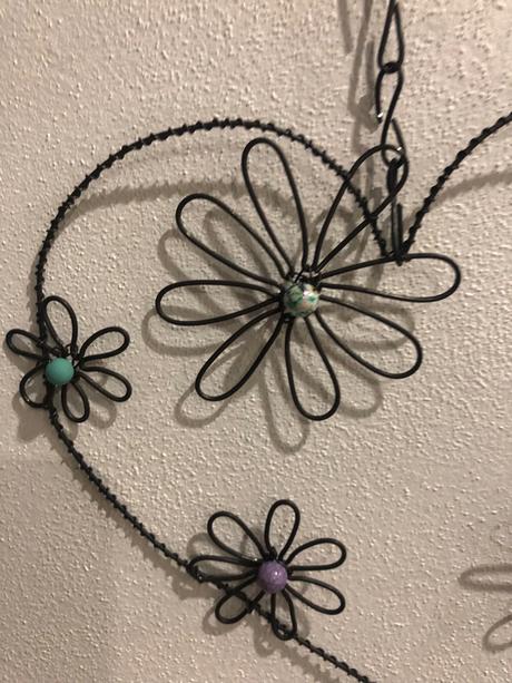 Drátěné srdíčko s kytičky, 