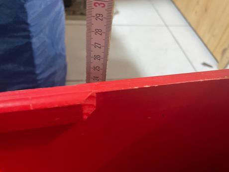 Dřevěná truhla dětská třeba na hračky,