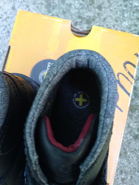 Nenošené dětské kožené boty dr. martens vel. 27, 27