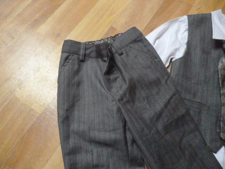 Komplet oblek vel. 18-24 m monsoon, 92