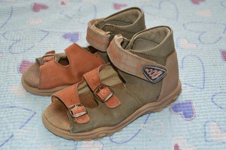 Kotníkové kožené zdravotní sandálky essi, essi,30