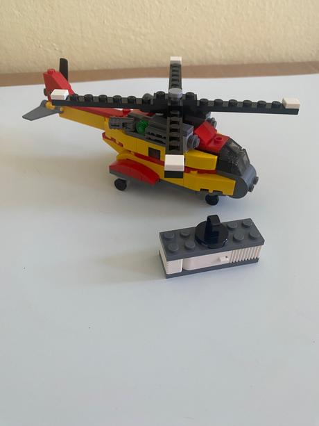 Lego creator set 31029,
