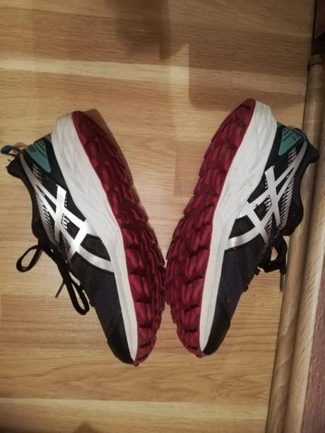 Tenisky dívčí vel. 38., 38