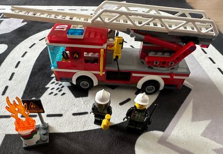 Lego city hasičský vůz 60107,